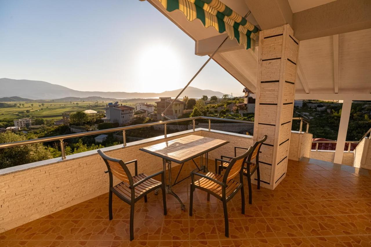 Vila Llano Vlore Exterior photo